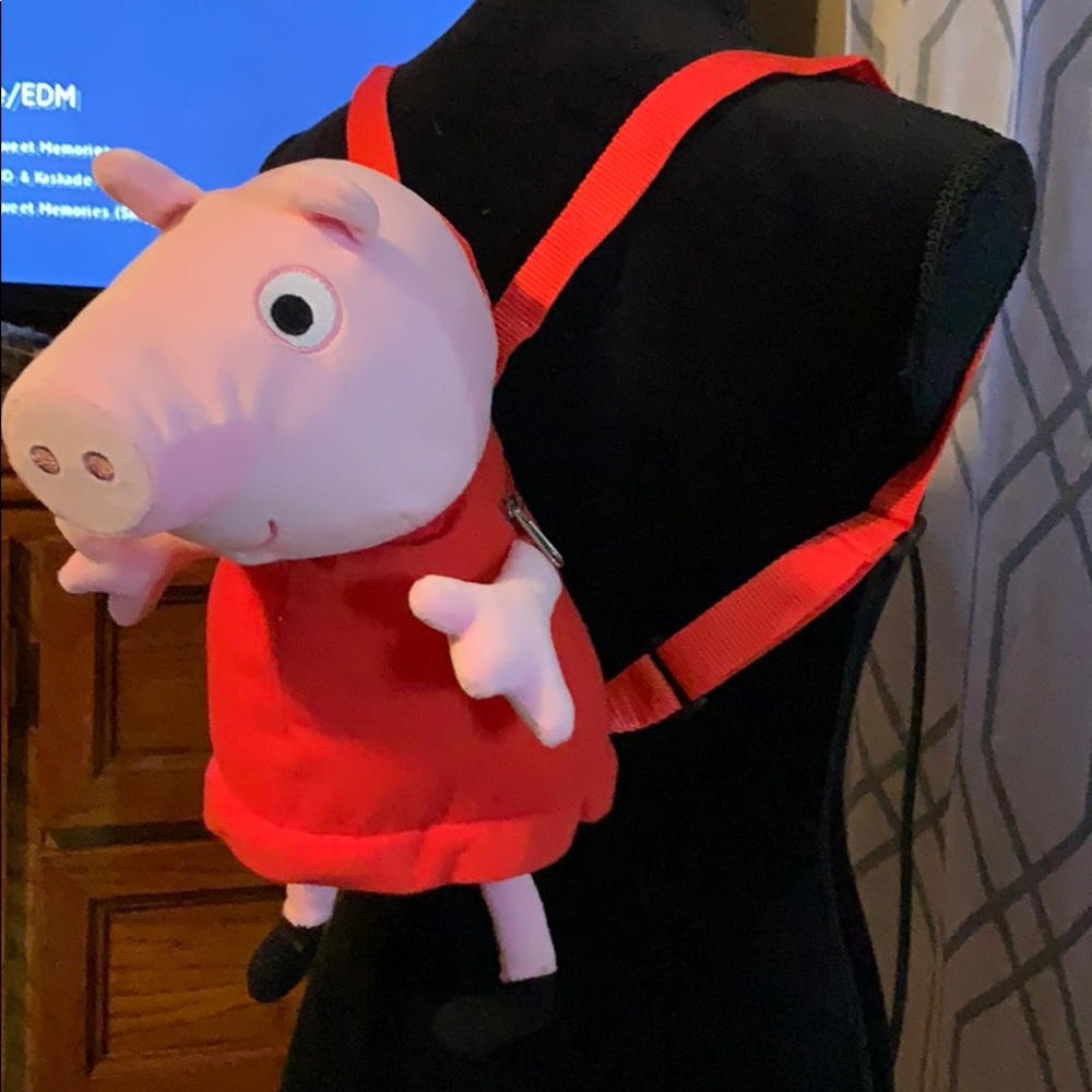 ❌SOLD❌Peppa pig plush backpack